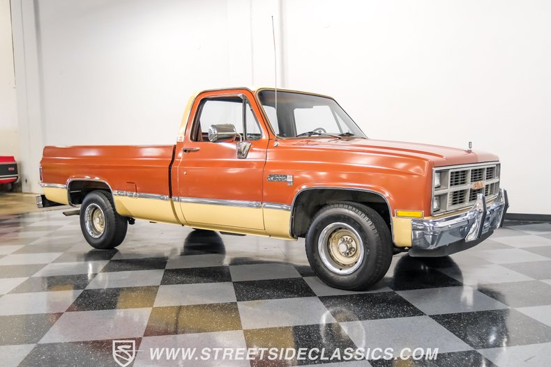 Gmc-Sierra-1500-1983-Light-Bronze-Mahogany-24