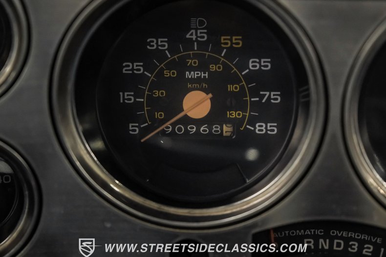 Gmc-Sierra-1500-1983-Light-Bronze-Mahogany-39