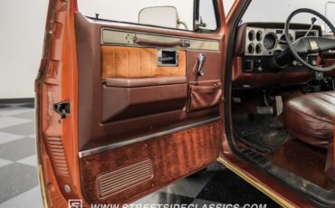 Gmc-Sierra-1500-1983-Light-Bronze-Mahogany-4