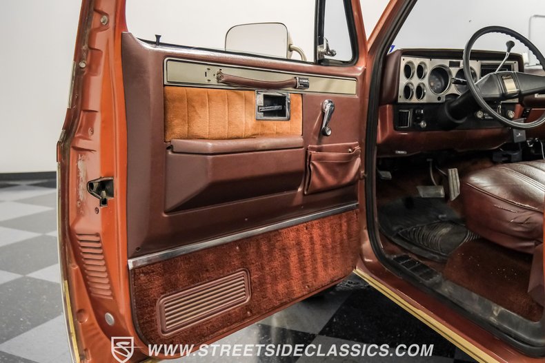 Gmc-Sierra-1500-1983-Light-Bronze-Mahogany-4