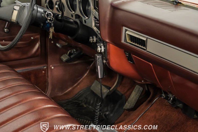 Gmc-Sierra-1500-1983-Light-Bronze-Mahogany-40