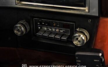 Gmc-Sierra-1500-1983-Light-Bronze-Mahogany-42