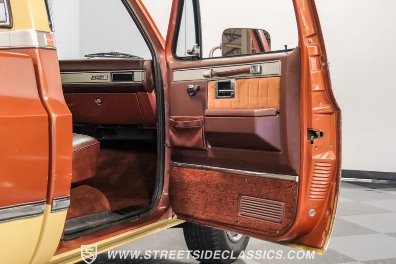 Gmc-Sierra-1500-1983-Light-Bronze-Mahogany-46