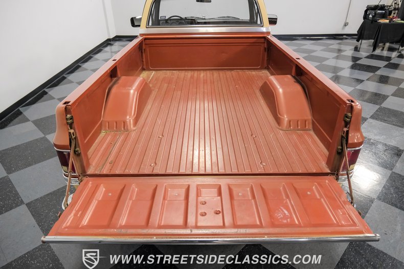 Gmc-Sierra-1500-1983-Light-Bronze-Mahogany-7
