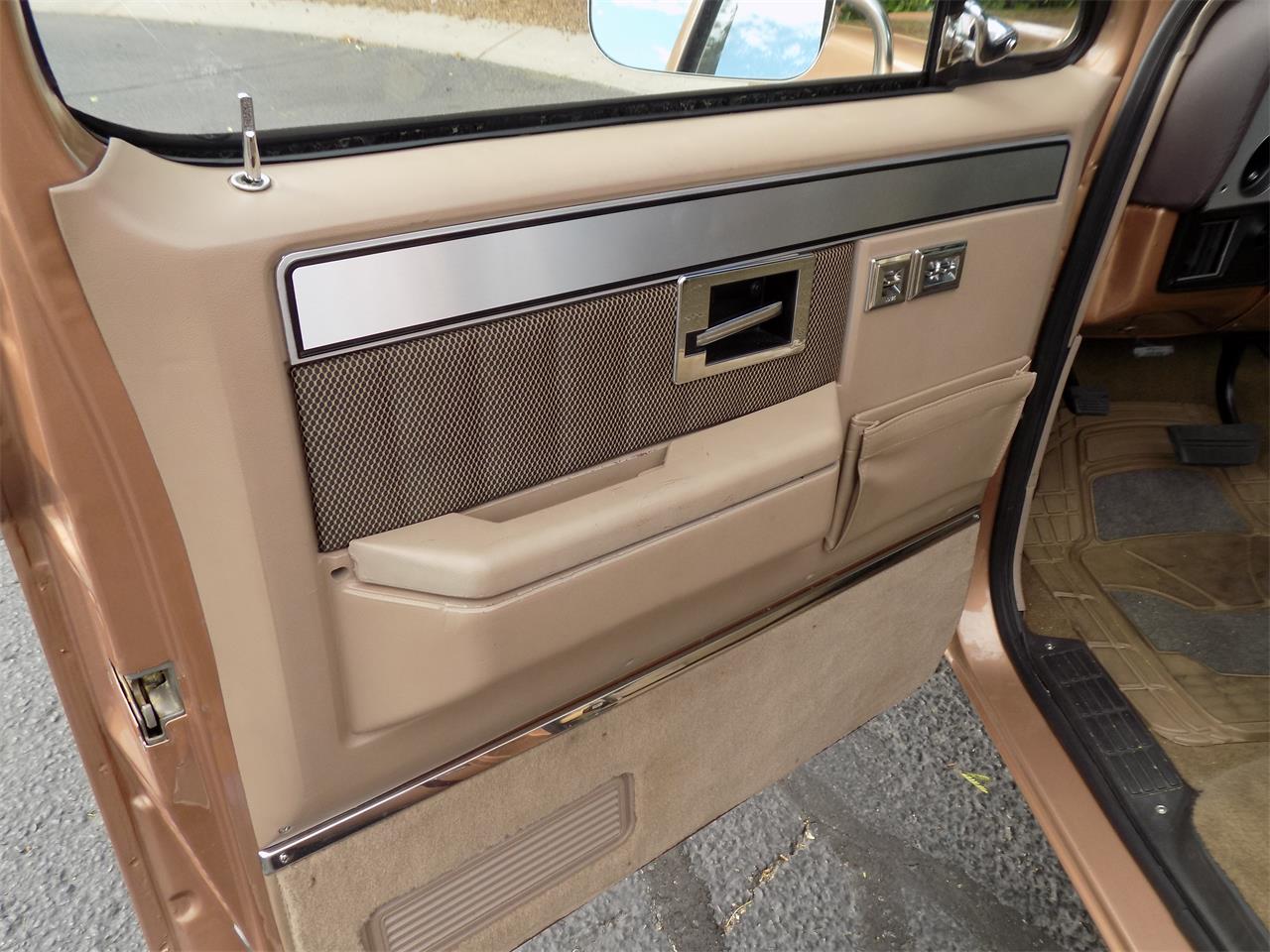 Gmc-Sierra-1500-1985-Metallic-Fawn-Brown-Medium-Prairie-Tan-D-21