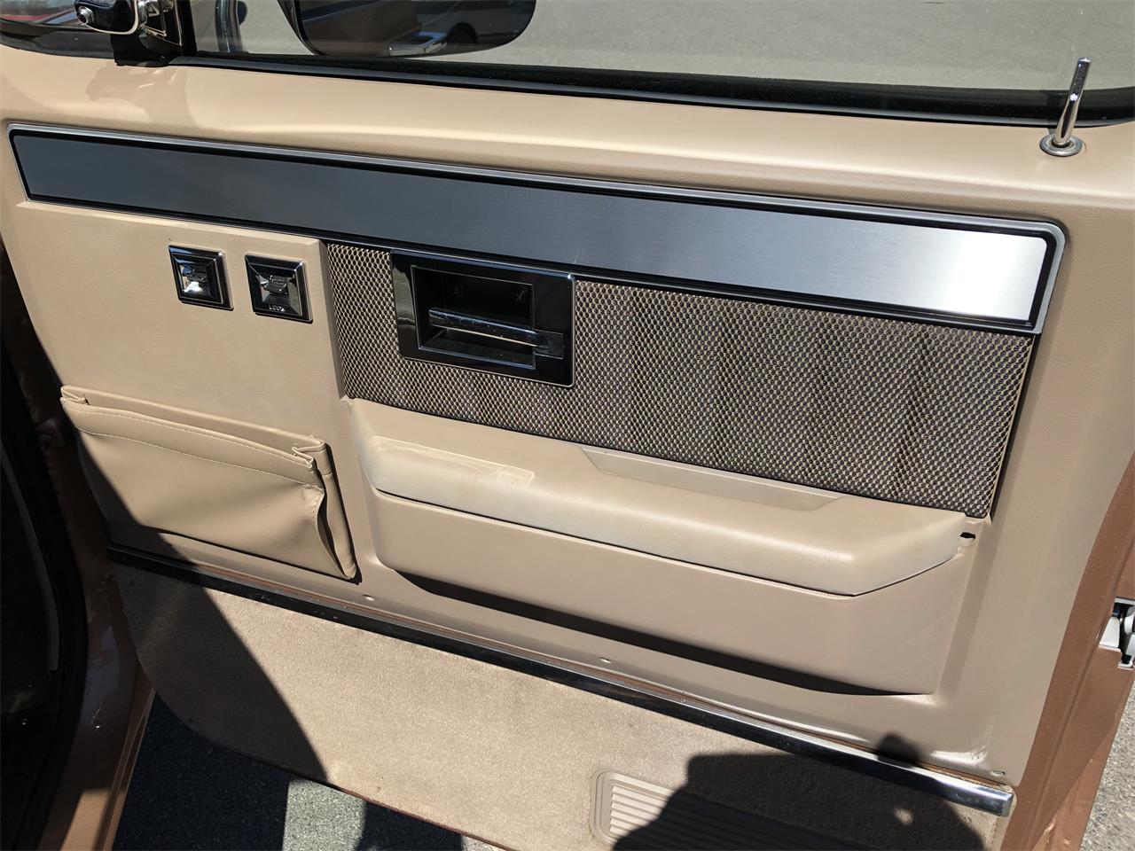 Gmc-Sierra-1500-1985-Metallic-Fawn-Brown-Medium-Prairie-Tan-D-25