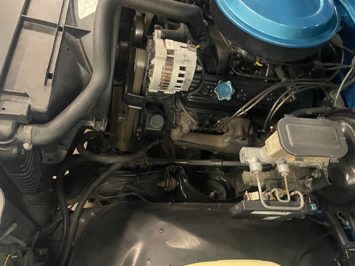Gmc-Sierra-1500-1988-blue-17