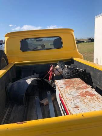 Gmc-Sierra-1966-Yellow-Gray-1