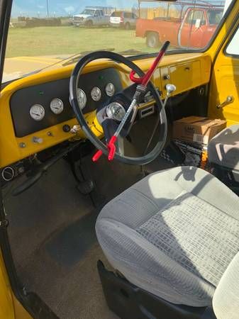 Gmc-Sierra-1966-Yellow-Gray-5