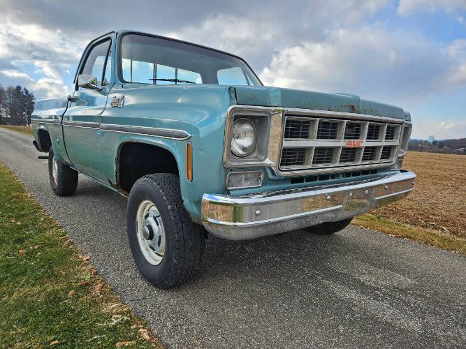 Gmc-Sierra-1977-Green-Green-11