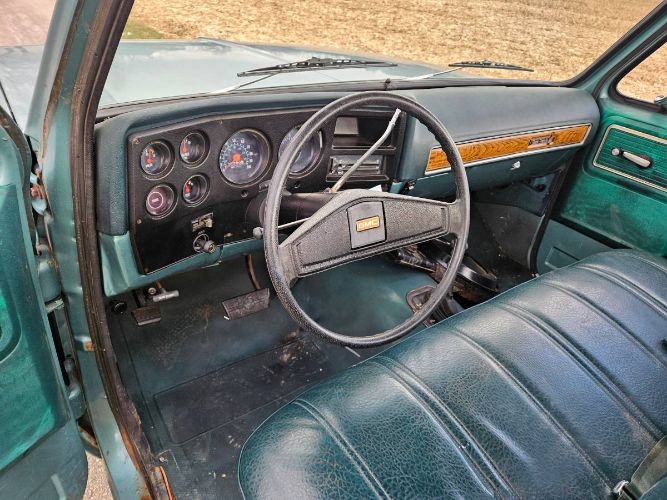 Gmc-Sierra-1977-Green-Green-4