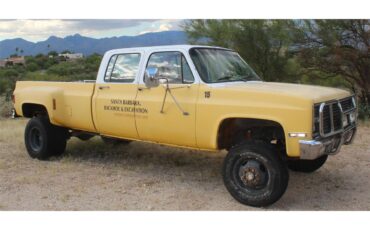 Gmc-Sierra-1981-White-and-Yellow-1
