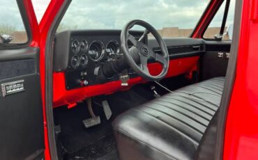 Gmc-Sierra-1982-Red-10