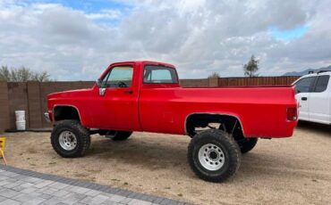Gmc-Sierra-1982-Red