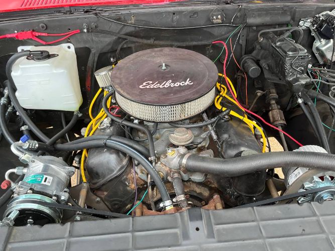 Gmc-Sierra-1982-Red-4