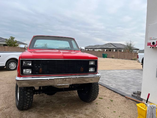 Gmc-Sierra-1982-Red-8