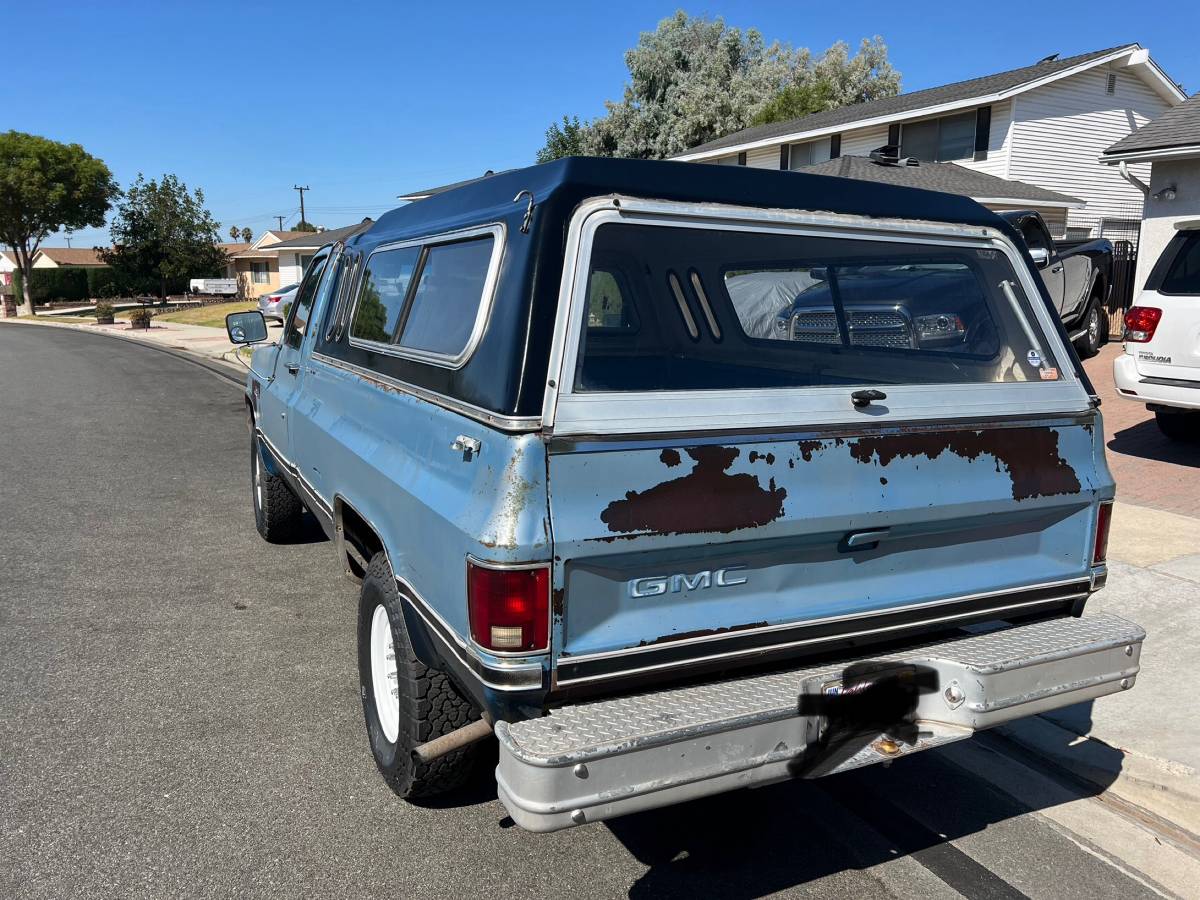 Gmc-Sierra-1982-blue-3