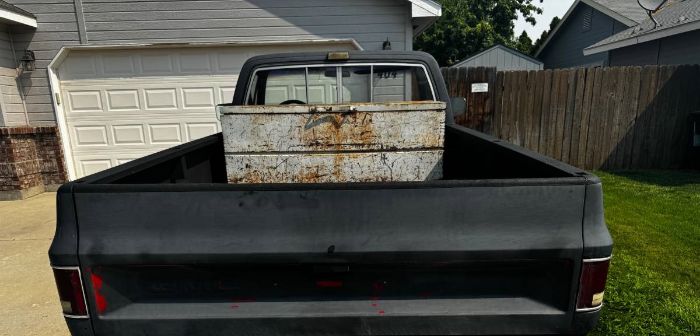 Gmc-Sierra-1984-Black-1