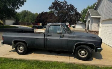 Gmc-Sierra-1984-Black