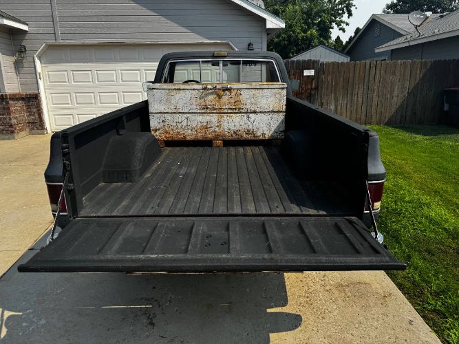 Gmc-Sierra-1984-Black-4