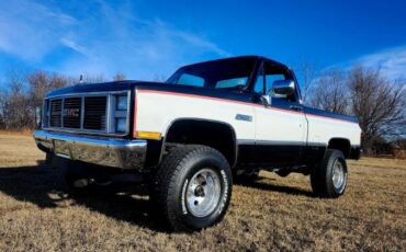 Gmc-Sierra-1984-BlackWhite