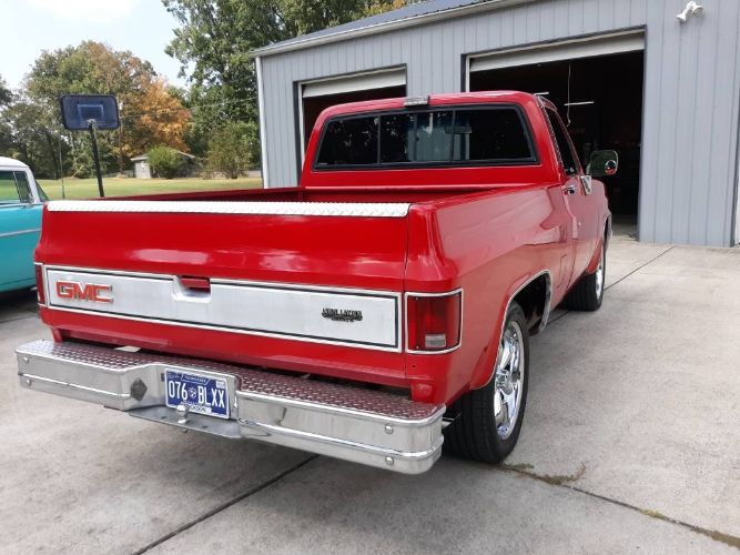 Gmc-Sierra-1984-Red-3