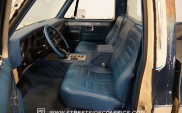 Gmc-Sierra-1985-Doeskin-Tan-Galleon-Blue-1