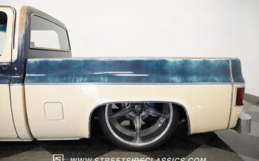 Gmc-Sierra-1985-Doeskin-Tan-Galleon-Blue-12