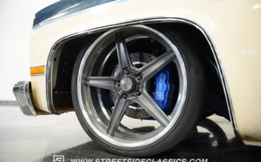 Gmc-Sierra-1985-Doeskin-Tan-Galleon-Blue-15