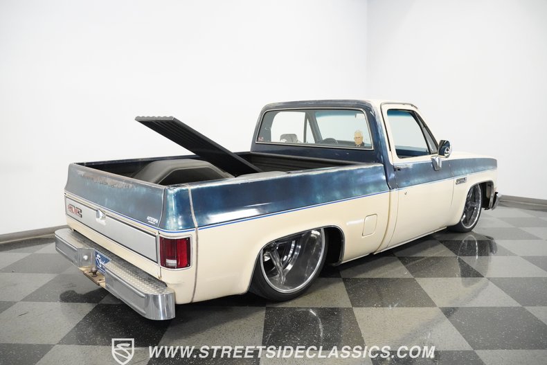 Gmc-Sierra-1985-Doeskin-Tan-Galleon-Blue-16