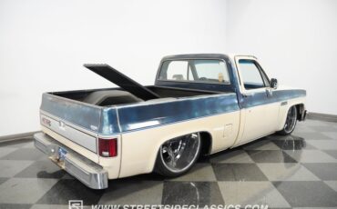 Gmc-Sierra-1985-Doeskin-Tan-Galleon-Blue-16