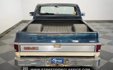 Gmc-Sierra-1985-Doeskin-Tan-Galleon-Blue-22