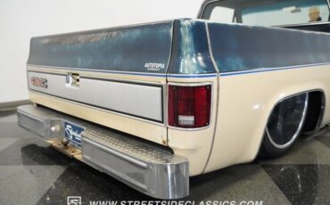 Gmc-Sierra-1985-Doeskin-Tan-Galleon-Blue-24