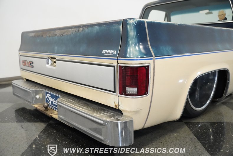 Gmc-Sierra-1985-Doeskin-Tan-Galleon-Blue-24