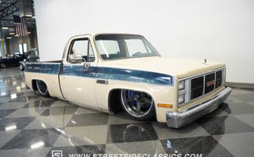 Gmc-Sierra-1985-Doeskin-Tan-Galleon-Blue-28