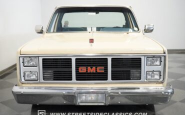 Gmc-Sierra-1985-Doeskin-Tan-Galleon-Blue-3