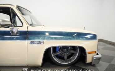 Gmc-Sierra-1985-Doeskin-Tan-Galleon-Blue-31