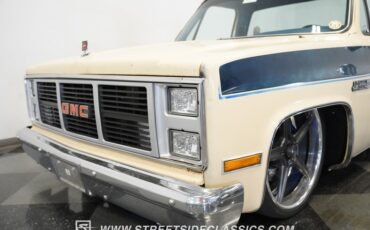 Gmc-Sierra-1985-Doeskin-Tan-Galleon-Blue-39