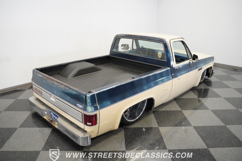 Gmc-Sierra-1985-Doeskin-Tan-Galleon-Blue-40