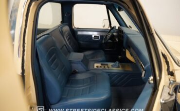 Gmc-Sierra-1985-Doeskin-Tan-Galleon-Blue-41