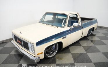 Gmc-Sierra-1985-Doeskin-Tan-Galleon-Blue-5