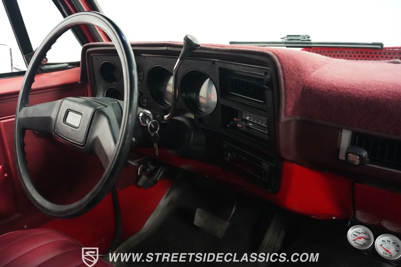 Gmc-Sierra-1986-Apple-Red-Burgundy-16