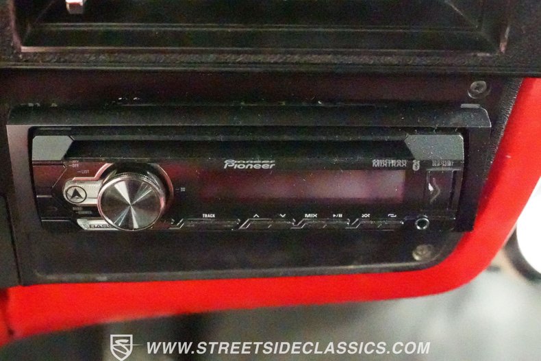 Gmc-Sierra-1986-Apple-Red-Burgundy-23