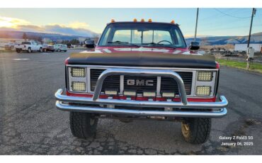 Gmc-Sierra-1986-Red-Black-amp-Red-10