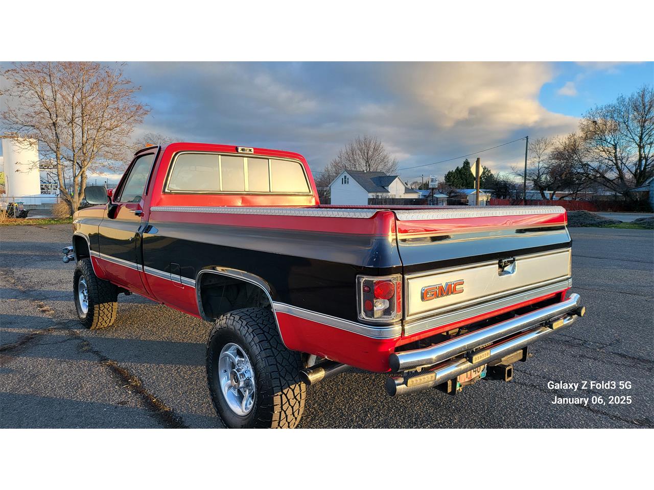 Gmc-Sierra-1986-Red-Black-amp-Red-19
