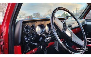 Gmc-Sierra-1986-Red-Black-amp-Red-22