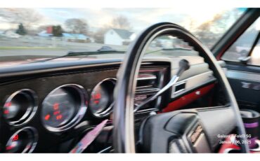 Gmc-Sierra-1986-Red-Black-amp-Red-23