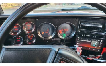 Gmc-Sierra-1986-Red-Black-amp-Red-24