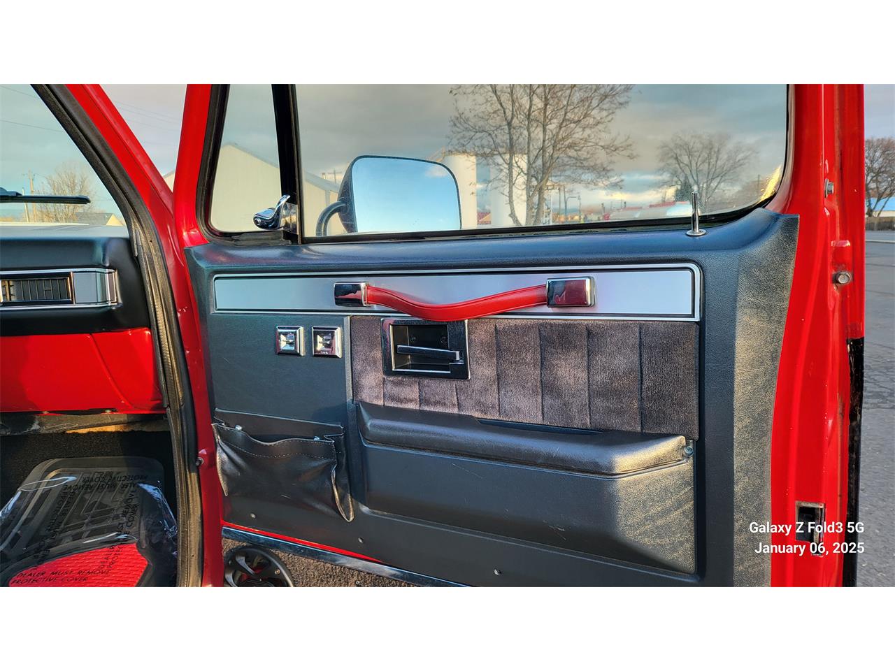 Gmc-Sierra-1986-Red-Black-amp-Red-39