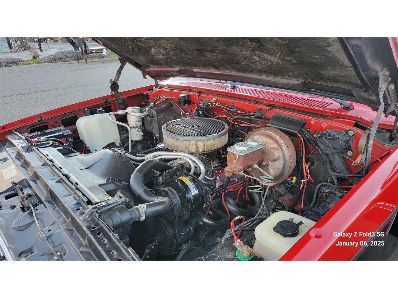 Gmc-Sierra-1986-Red-Black-amp-Red-41